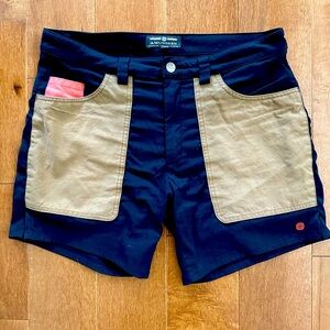 Amundsen 7 Incher Field Shorts, Size M